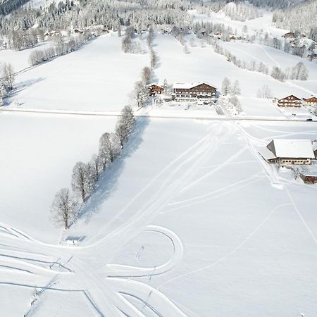 Hotel Berghof Ramsau am Dachstein Exterior photo