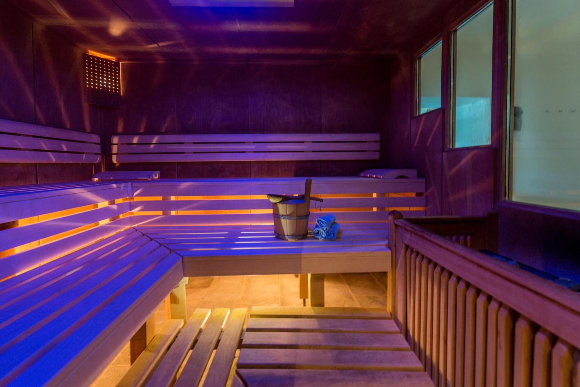 Hotel Berghof Ramsau am Dachstein Exterior photo